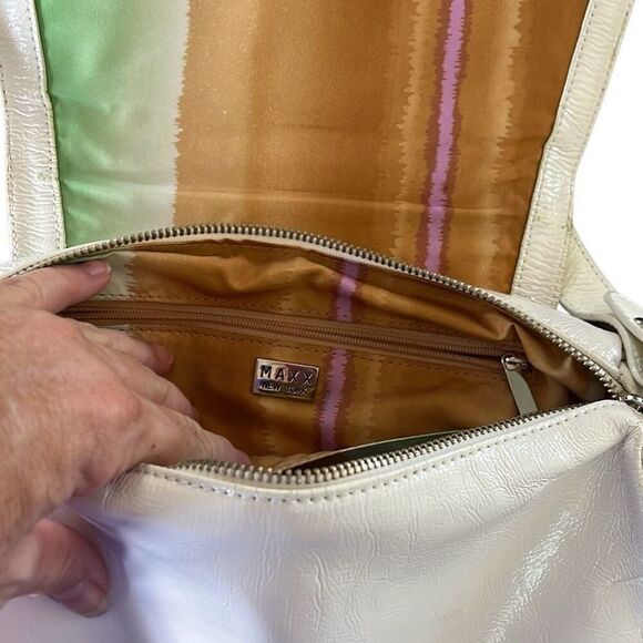Max, New York, classy white shoulder bag. - Picture 3 of 6